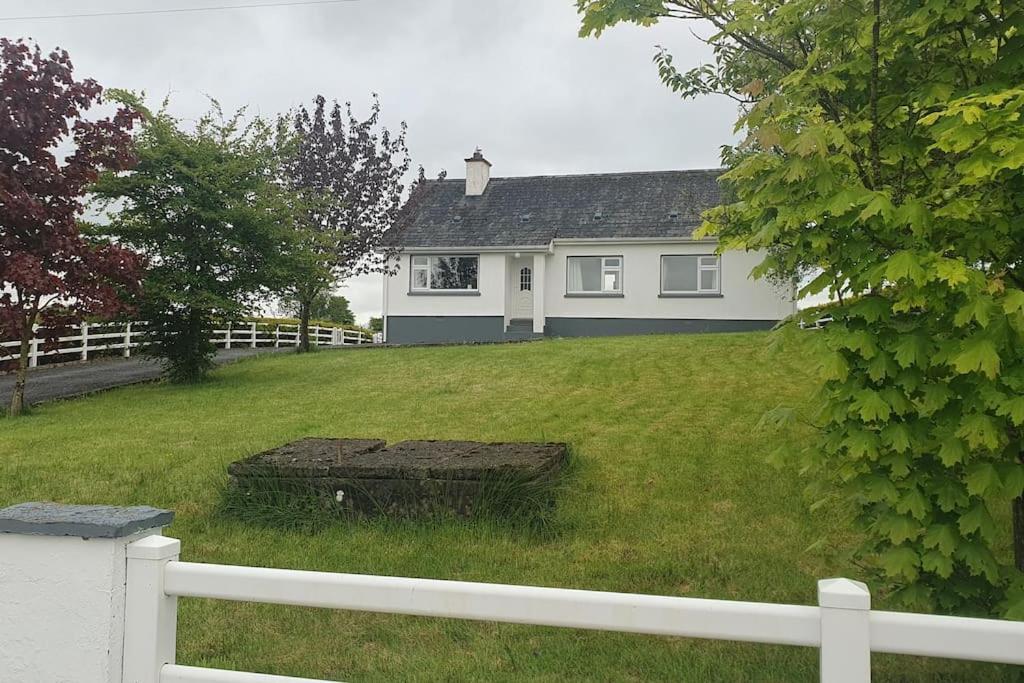 3 Bedroom House Close To Lough Sheelin Cavan Exterior photo
